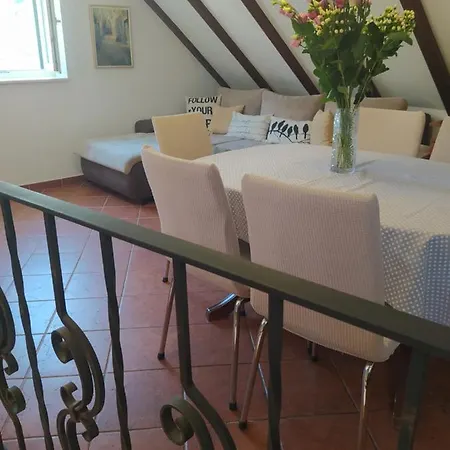 Cetina Apartamento